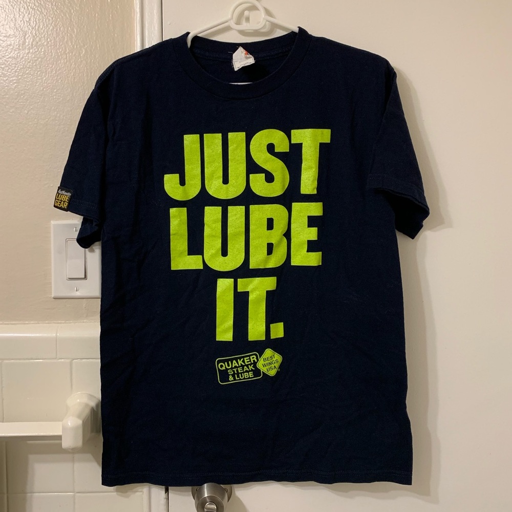Quaker Steak & Lube Shirt NASCAR